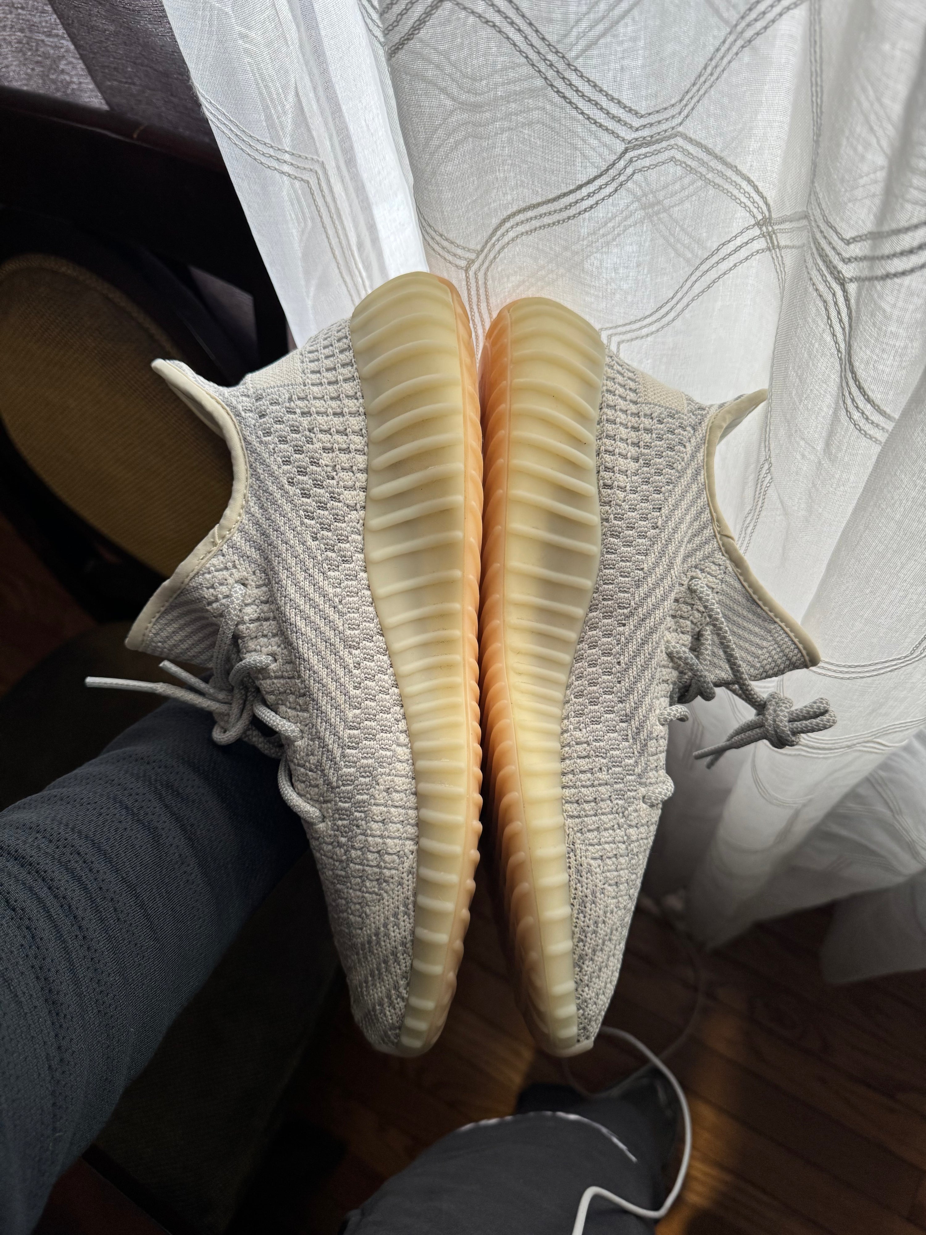 Yeezy 350 Landmark USED
