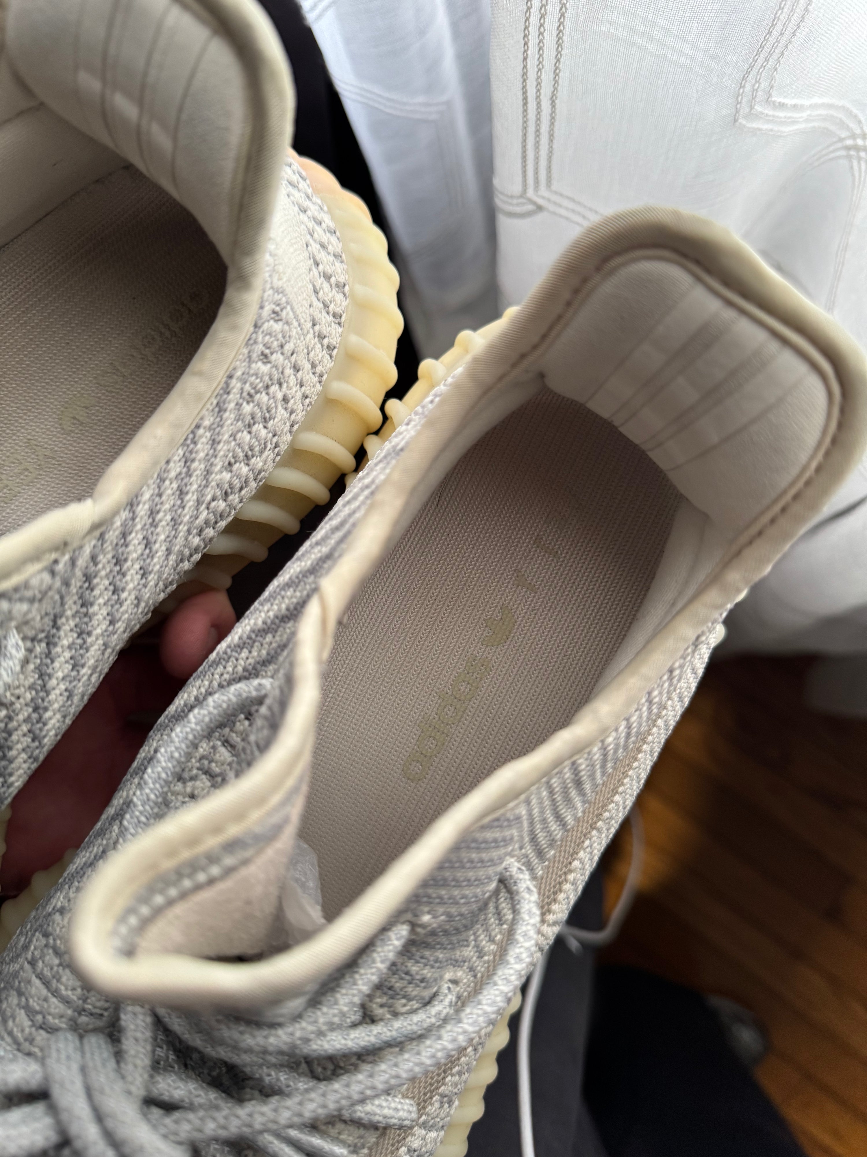 Yeezy 350 Landmark USED